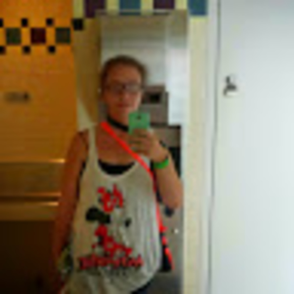 Meet your Posher, Christina